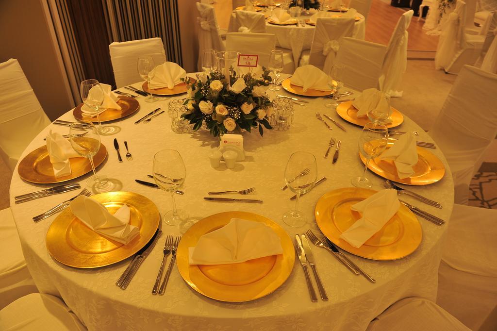 Ramada Hotel & Suites Adana Extérieur photo