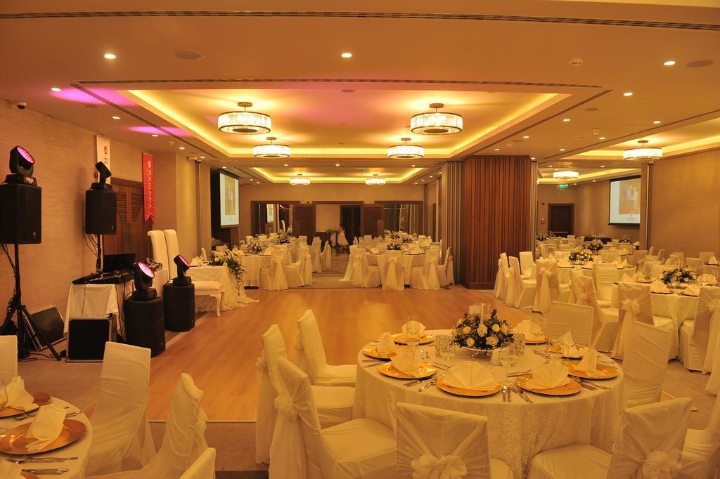 Ramada Hotel & Suites Adana Extérieur photo