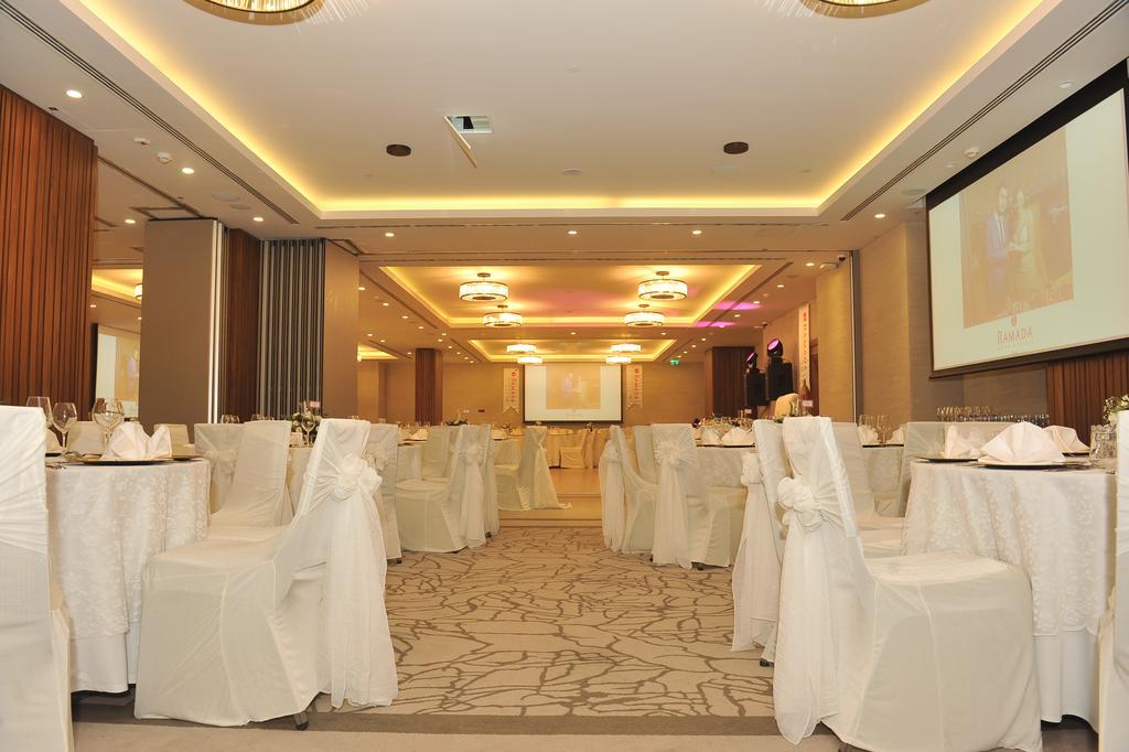 Ramada Hotel & Suites Adana Extérieur photo
